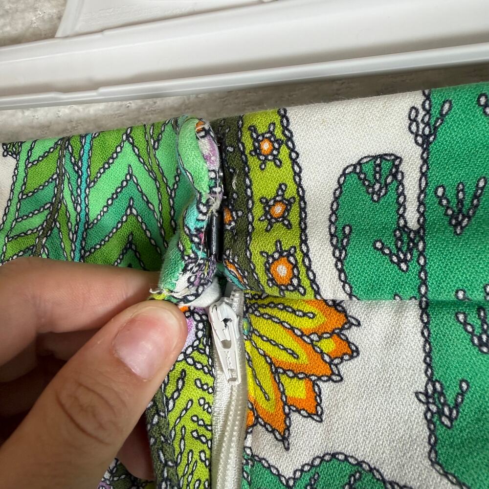 Tina Turk womens cactus shorts size 2 vacation summer - Picture 2 of 7